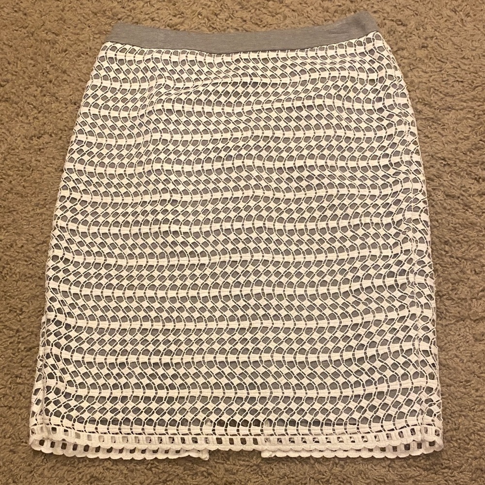 Calvin Klein Gray and White Lace Pencil Skirt